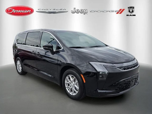 2027 Chrysler Pacifica Select's photo