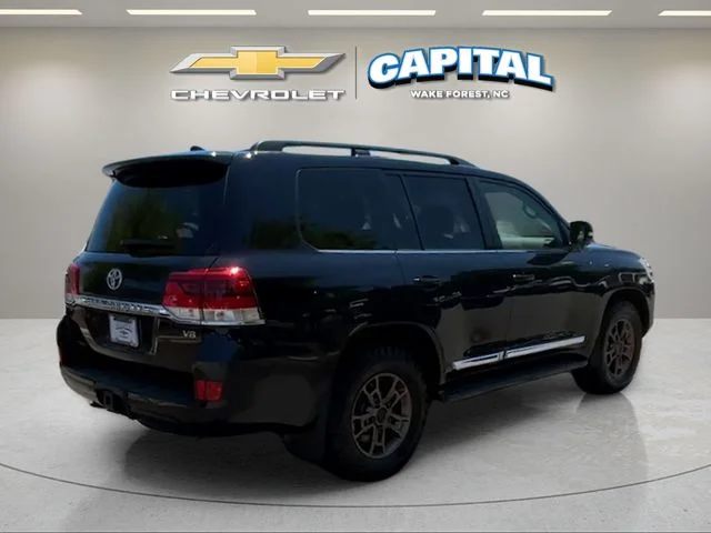 Used 2017 Black Toyota Base image 5
