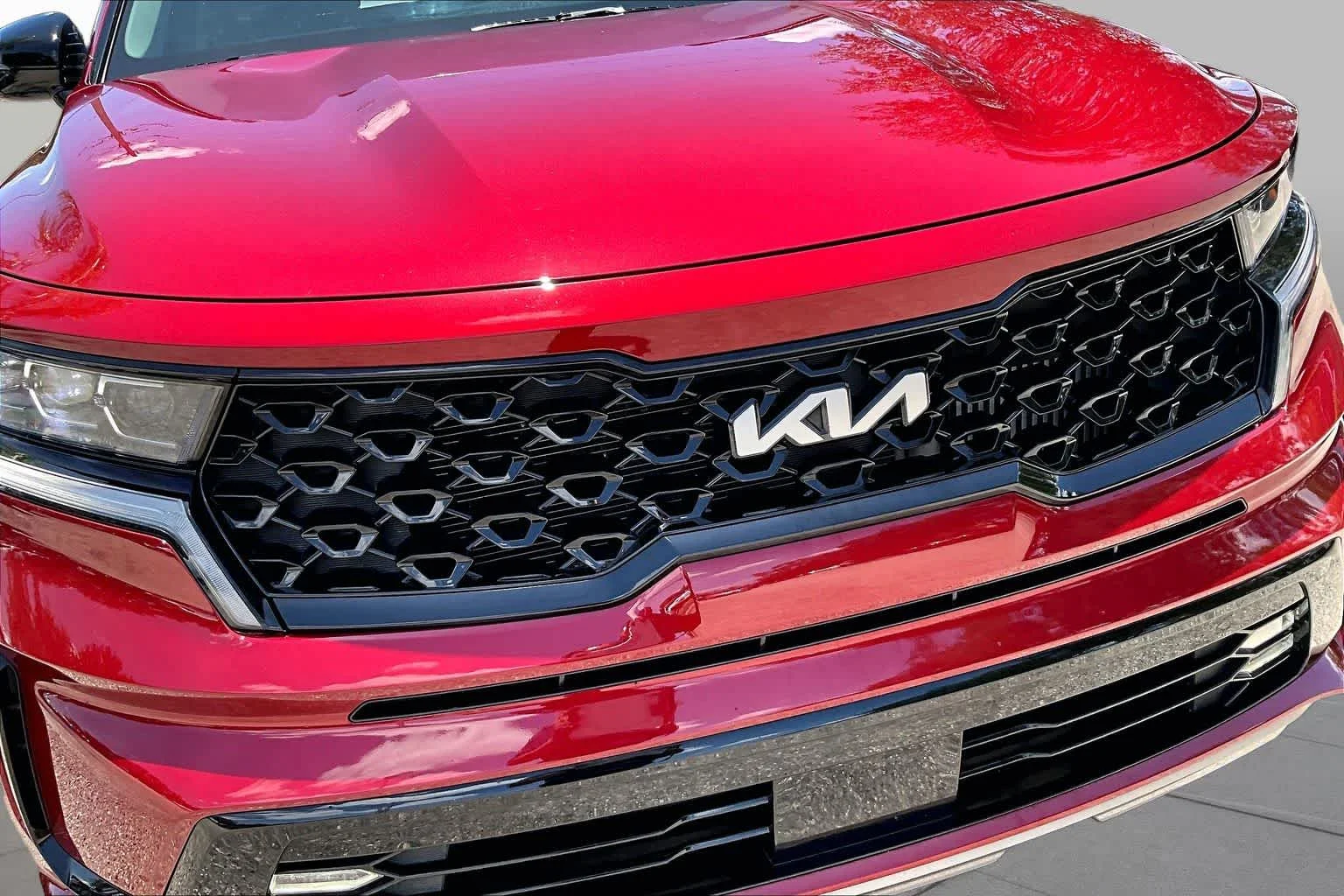 Used 2023 Passion Red Kia SX image 30