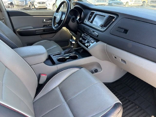 Used 2020 Silver Kia EX image 24