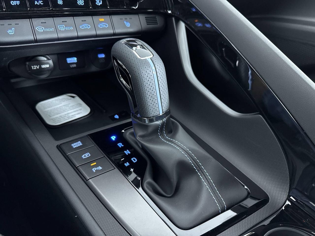New 2026 Atlas White Hyundai Sedan image 23
