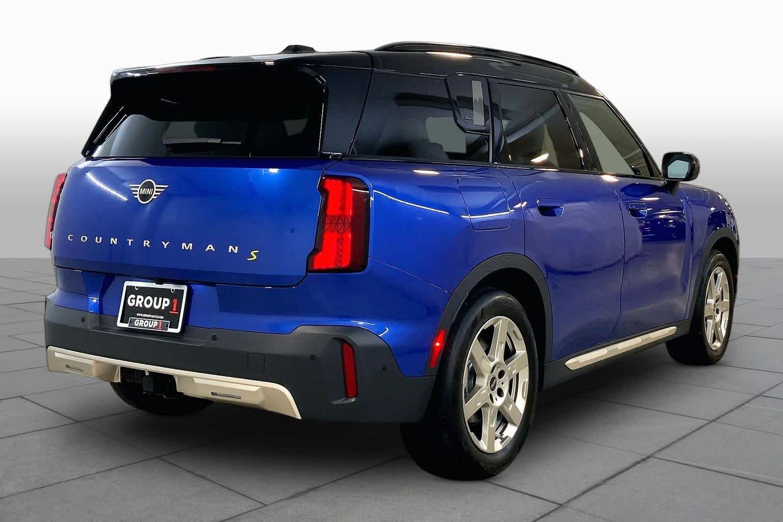 Certified Used 2025 Blazing Blue Metallic MINI SE image 12