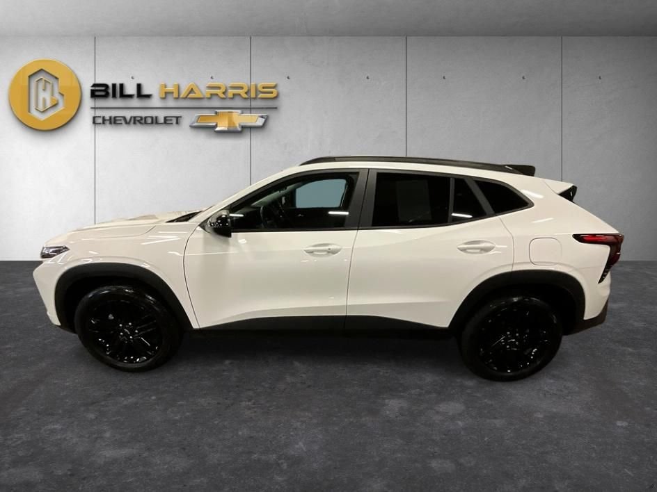 Used 2025 White Chevrolet ACTIV image 13
