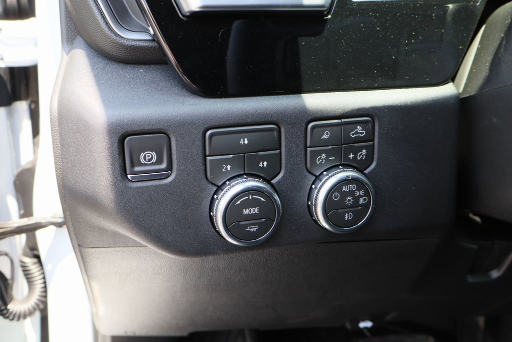 2026 GMC Sierra 3500 Chassis Cab SLE - Photo 13