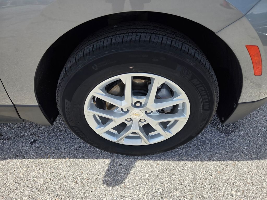 2024 Chevrolet Equinox LS - Photo 17