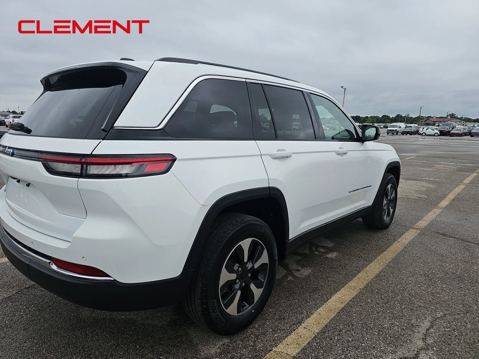 Used 2022 White Jeep 4xe image 6