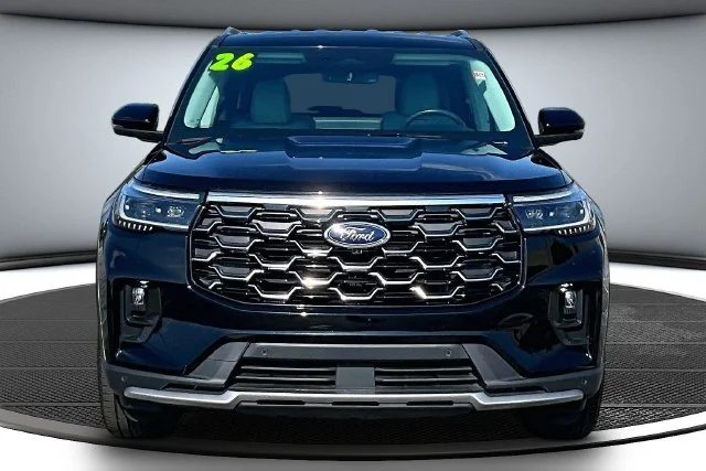 Used 2026 Ford Explorer Platinum with VIN 1FMUK8HHXTGA16881 for sale in Kansas City