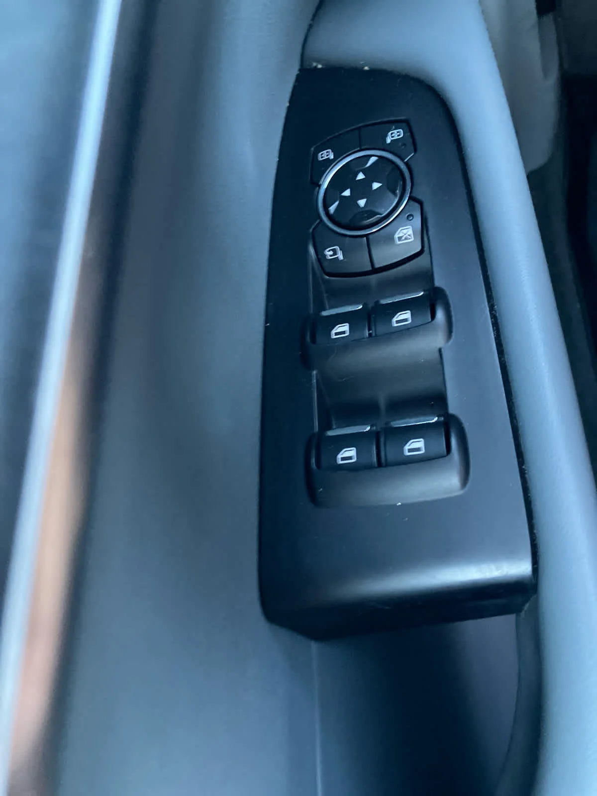 Used 2019 Rhapsody Blue Lincoln Reserve image 13