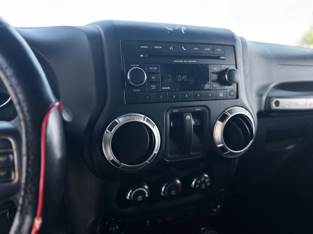 Used 2012 Red Jeep Sahara image 9