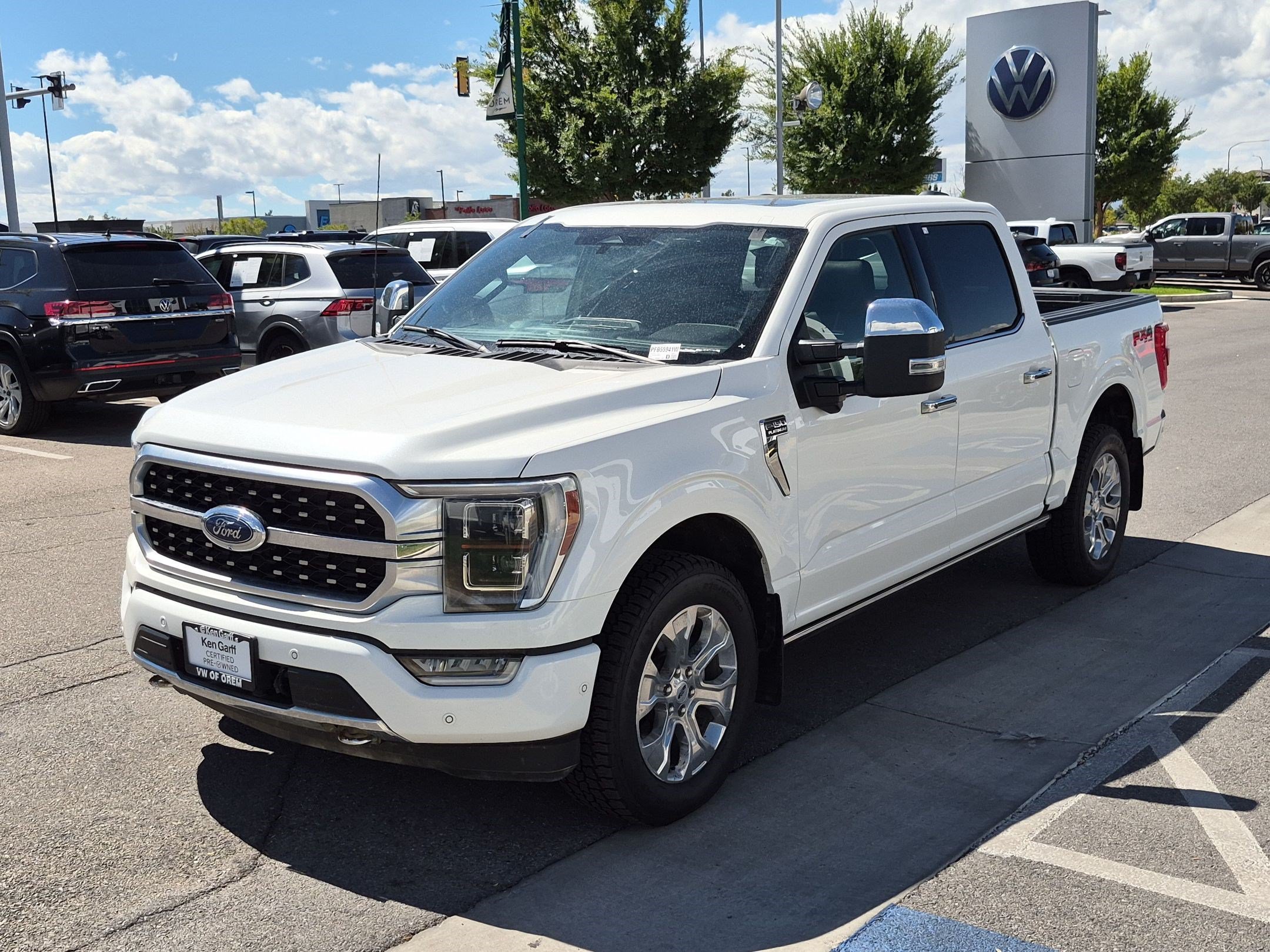 Used 2023 Star White Metallic Tri-Coat Ford Platinum image 9
