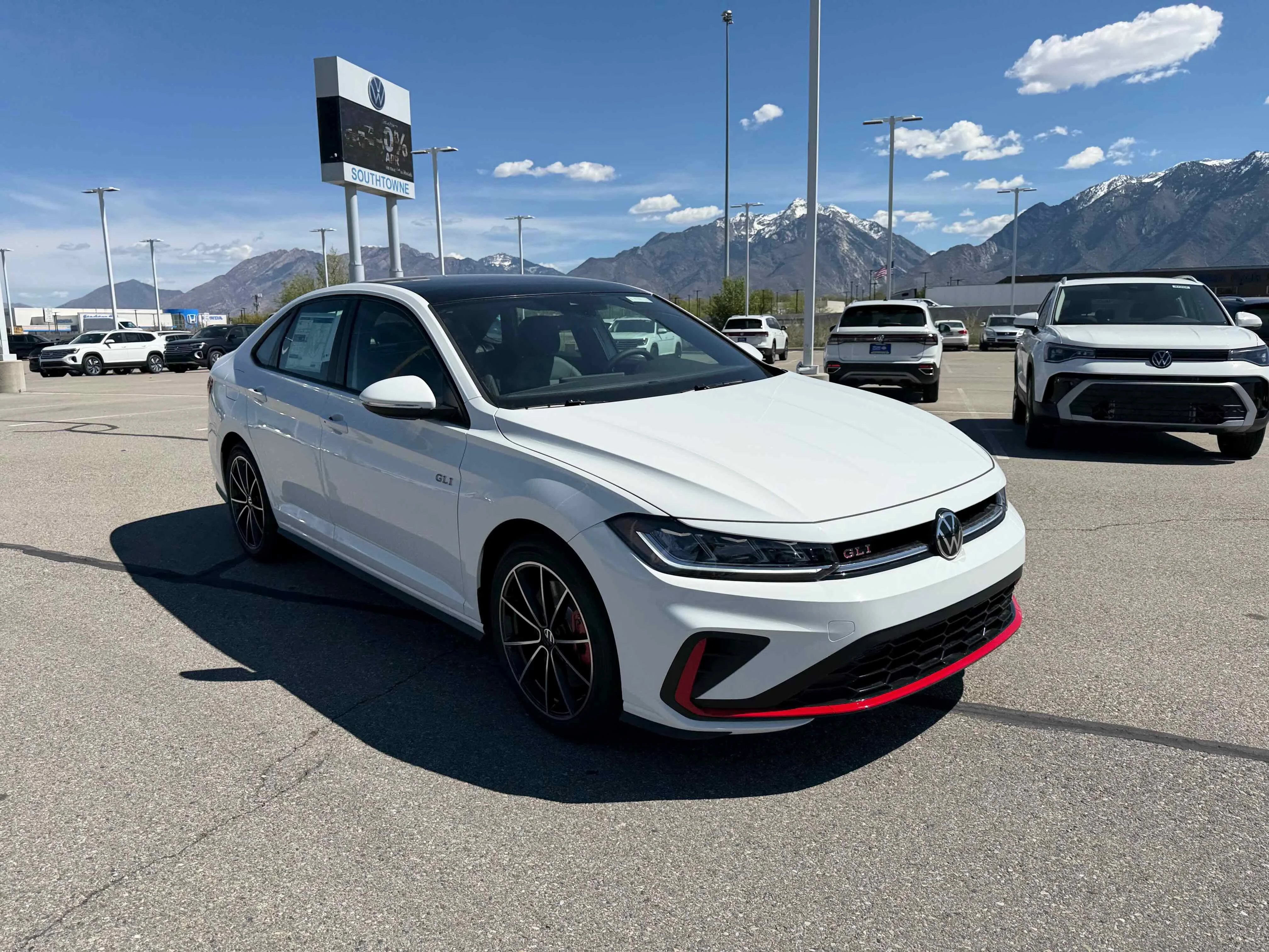 New 2026 White Volkswagen Autobahn image 9
