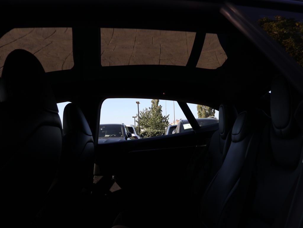 Used 2022  Tesla Plaid image 13