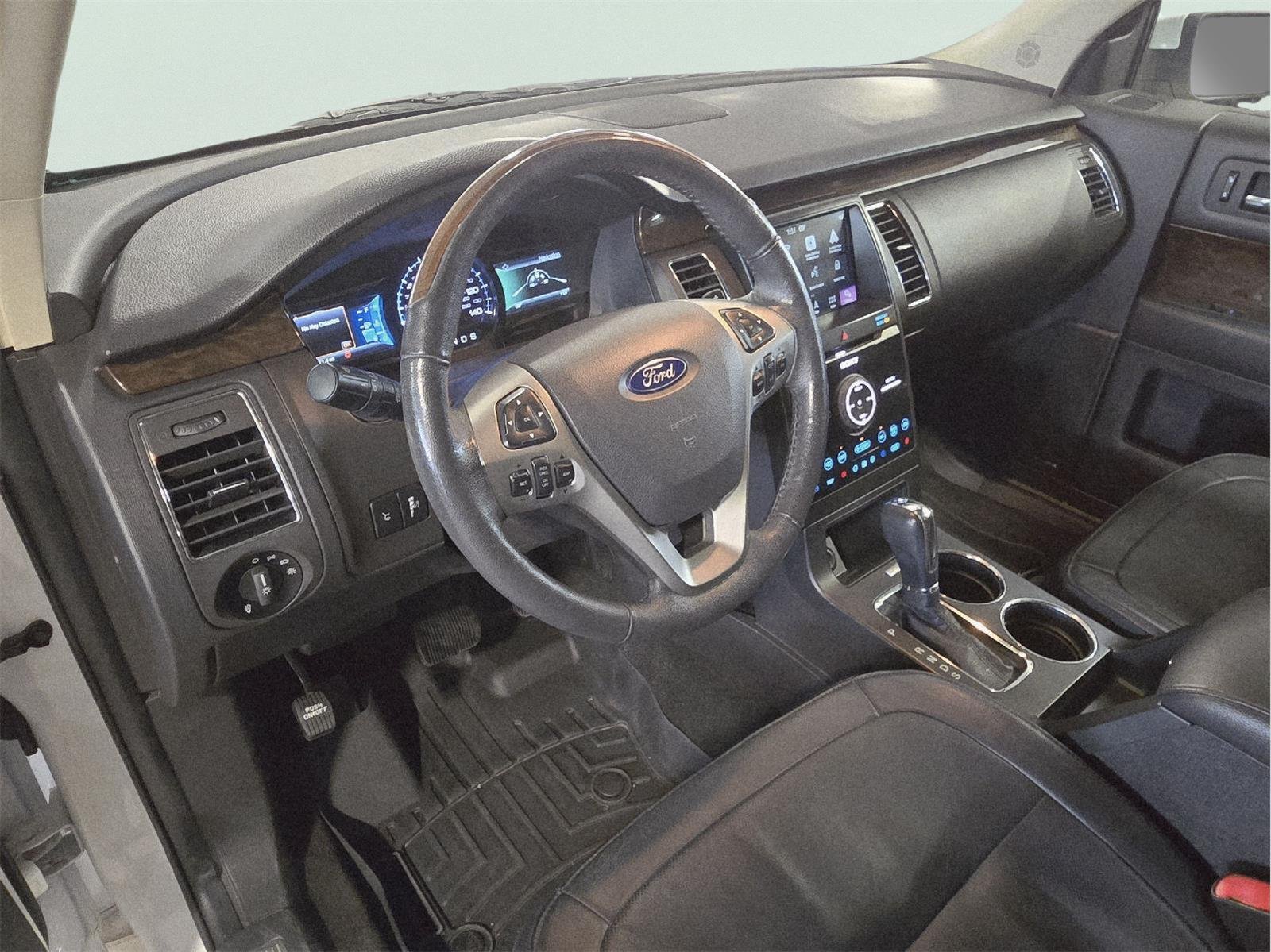 Used 2019 White Platinum Metallic Tri-Coat Ford Limited EcoBoost image 27