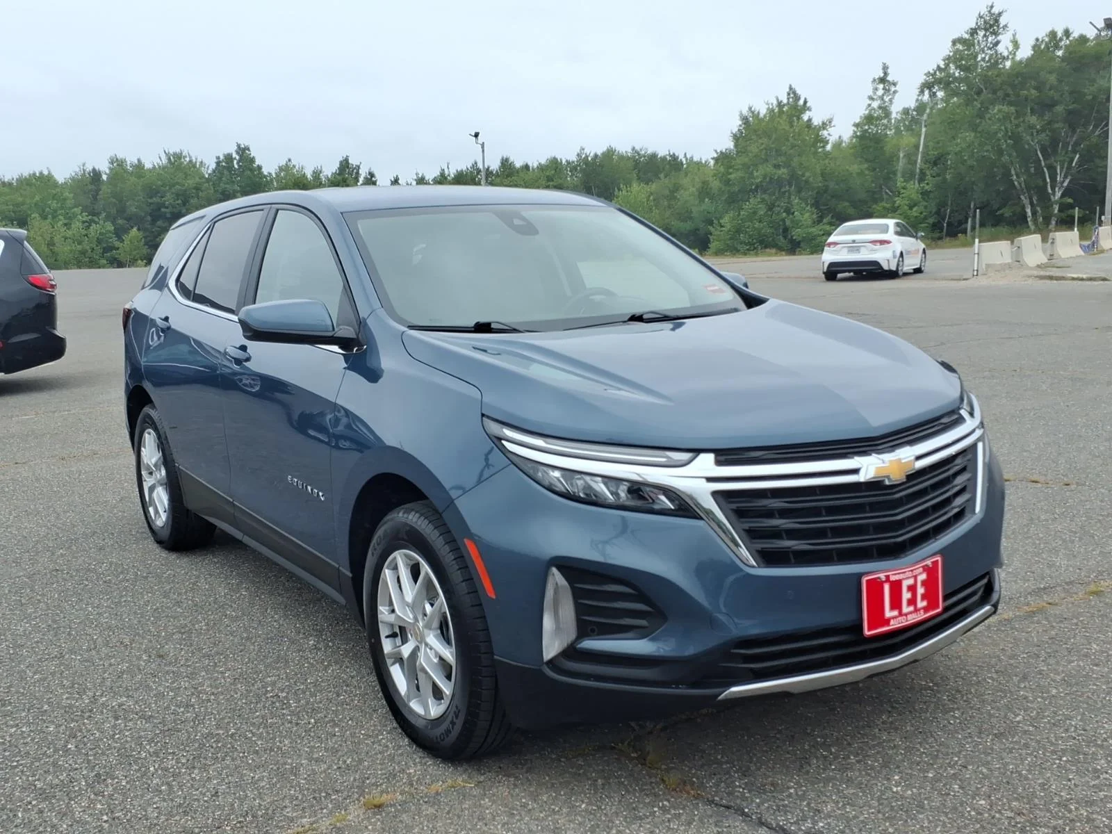 Used 2024 Lakeshore Blue Chevrolet LT image 3
