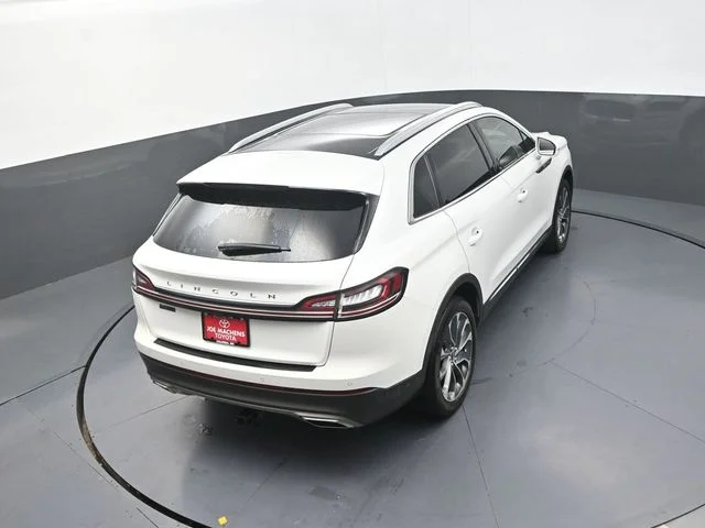 Used 2022 White Lincoln Reserve image 29