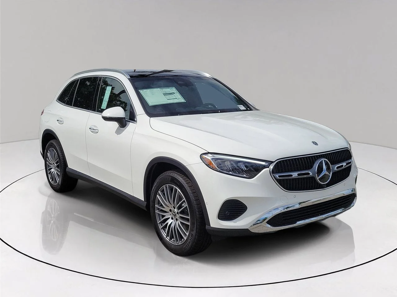 New 2027 Polar White Mercedes-Benz GLC 300 image 3