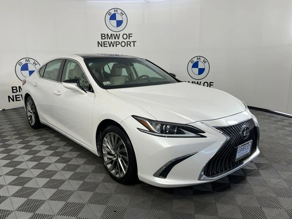 2019 Lexus ES