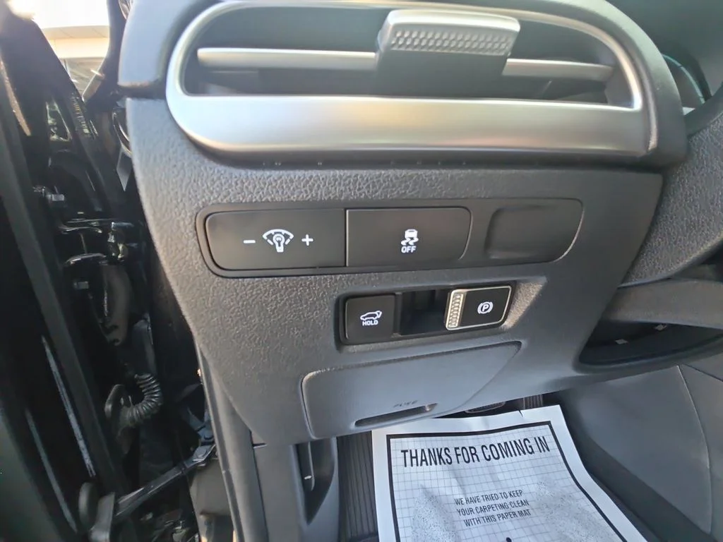 Used 2024 Black Hyundai SEL image 26