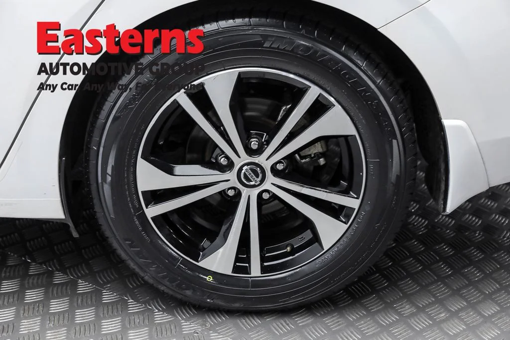 Used 2021 White Nissan SV image 8