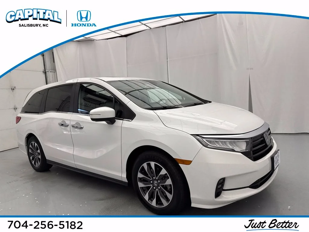 Used 2024  Honda EX-L image 1