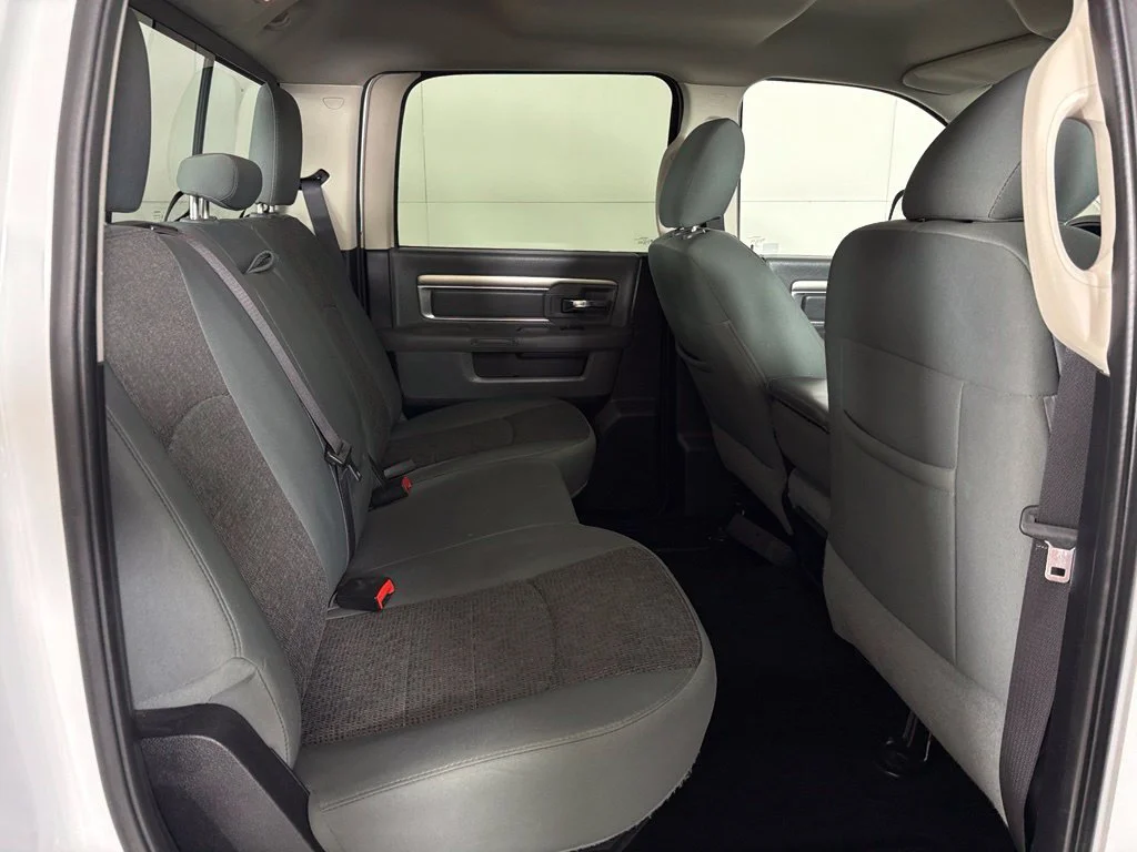 Used 2016 White Ram SLT image 37