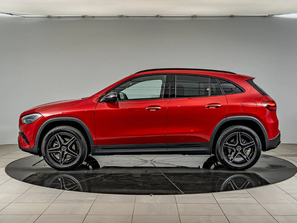New 2026 Manufaktur Patagonia Red Metallic Mercedes-Benz GLA 250 image 8