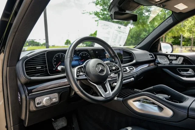 Used 2022 Black Mercedes-Benz GLE 350 image 2