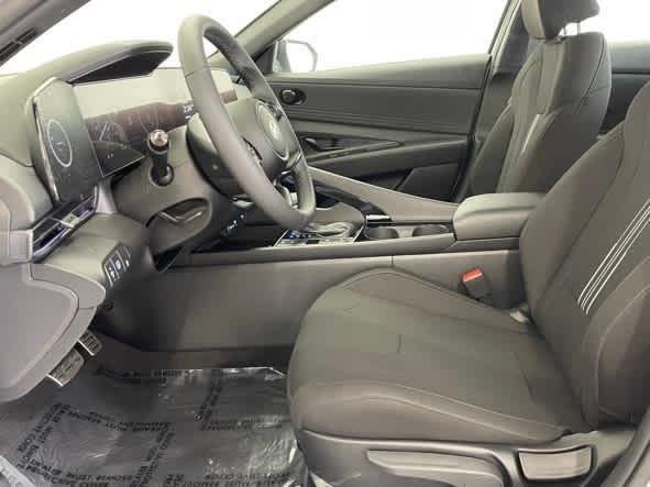 Used 2025 Serenity White Hyundai SEL Sport image 2