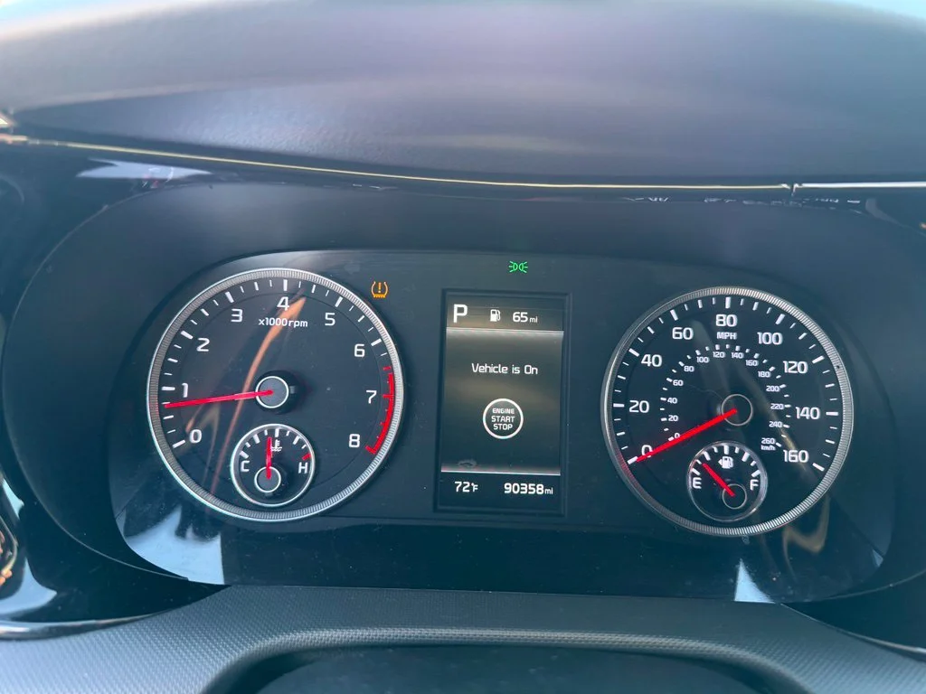 Used 2024 Gray Kia GT-Line image 13