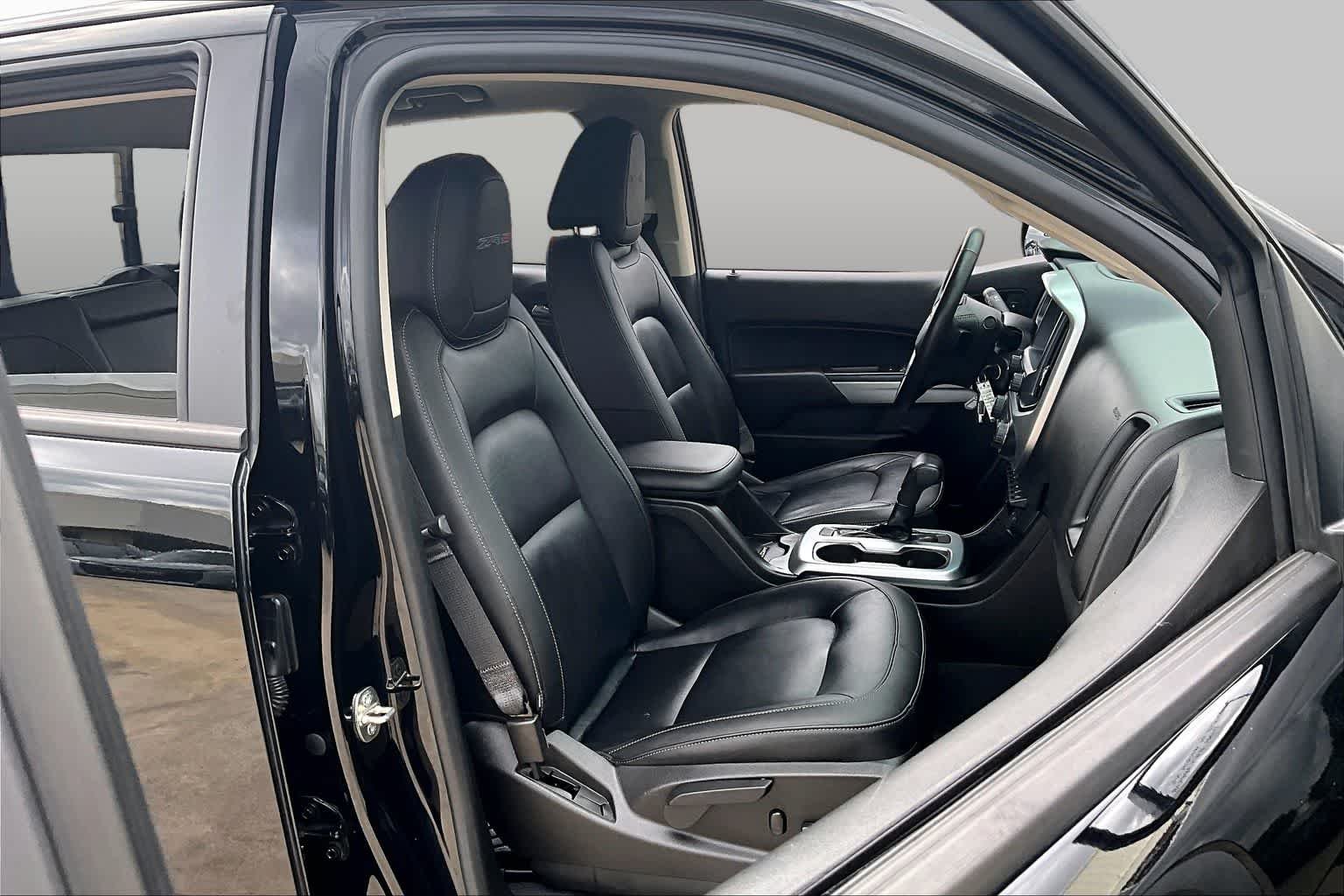 Used 2019 Black Chevrolet 4WD ZR2 image 13