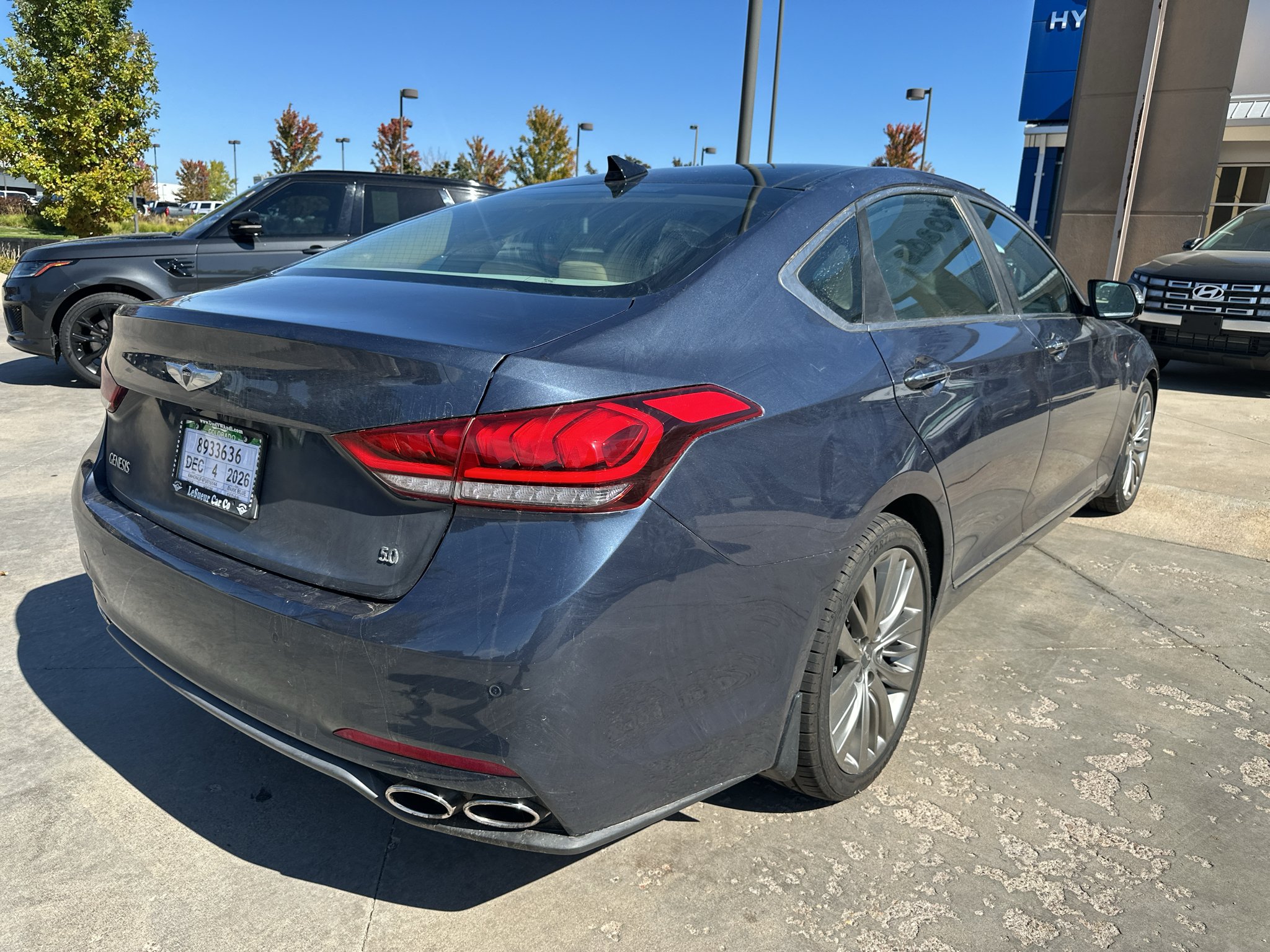 Used 2015 Blue Hyundai Base image 7