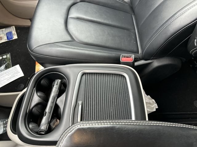 Used 2024 Black Chrysler Touring L image 25