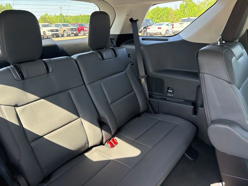 New 2026 Space White Metallic Ford Active image 24