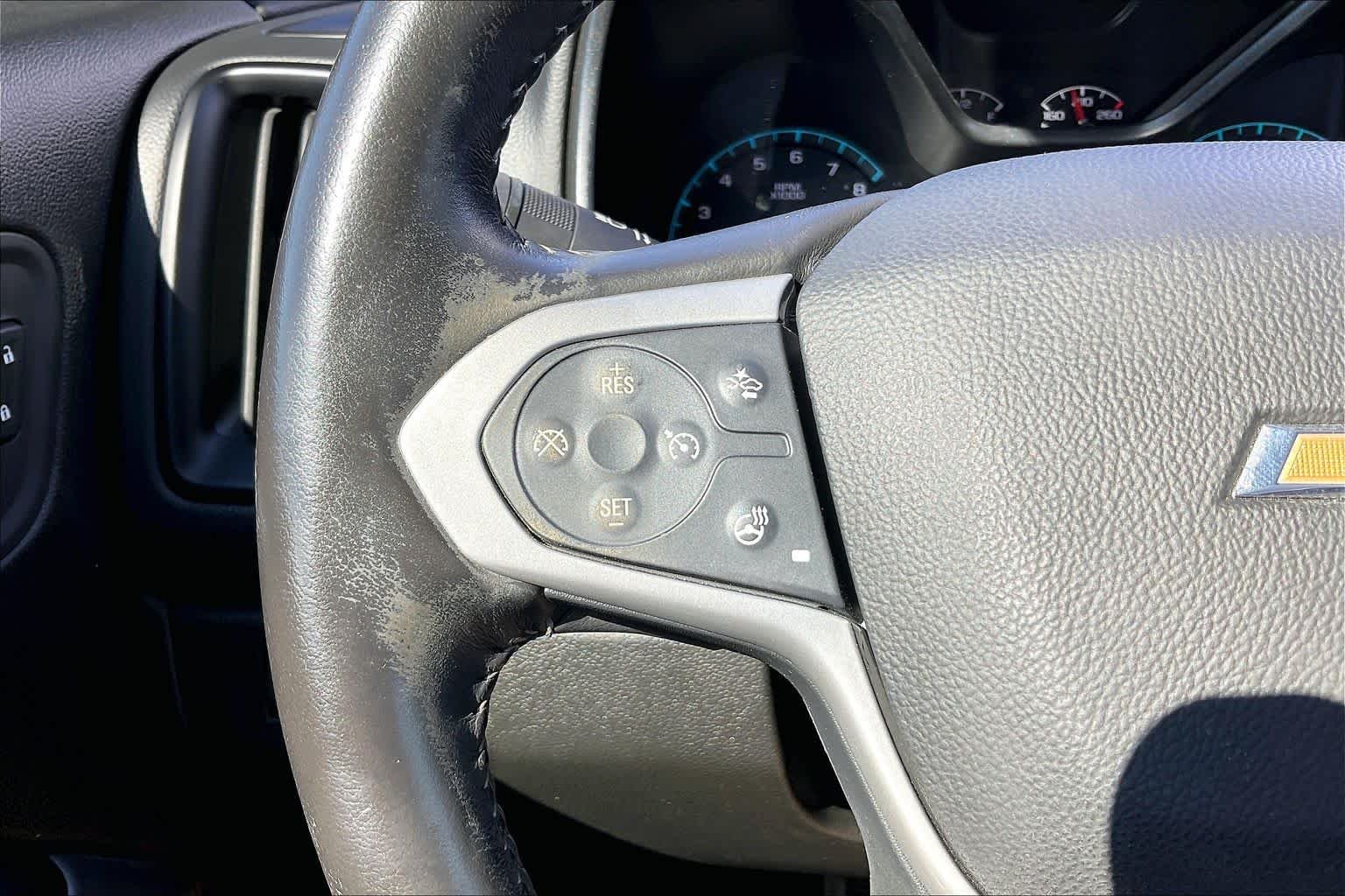 Used 2020 Pacific Blue Metallic Chevrolet 2WD LT image 23
