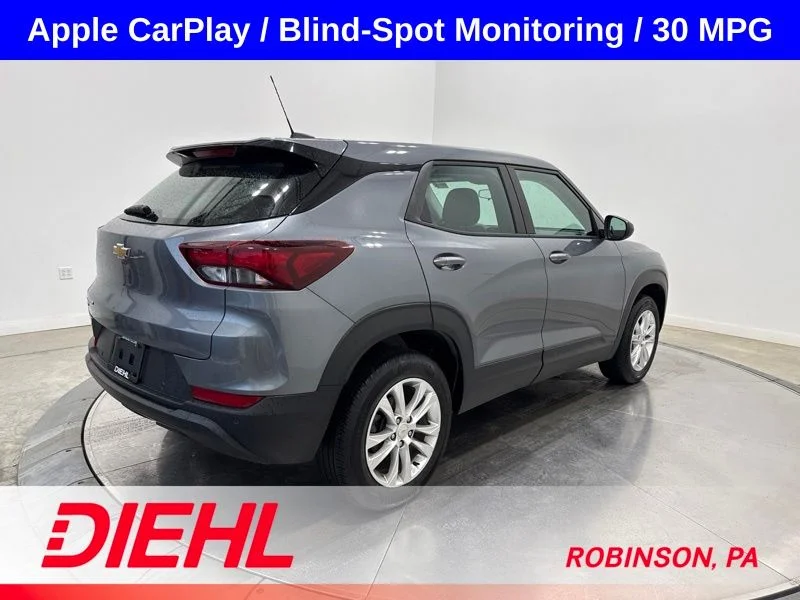 Used 2022 Gray Chevrolet LS image 7