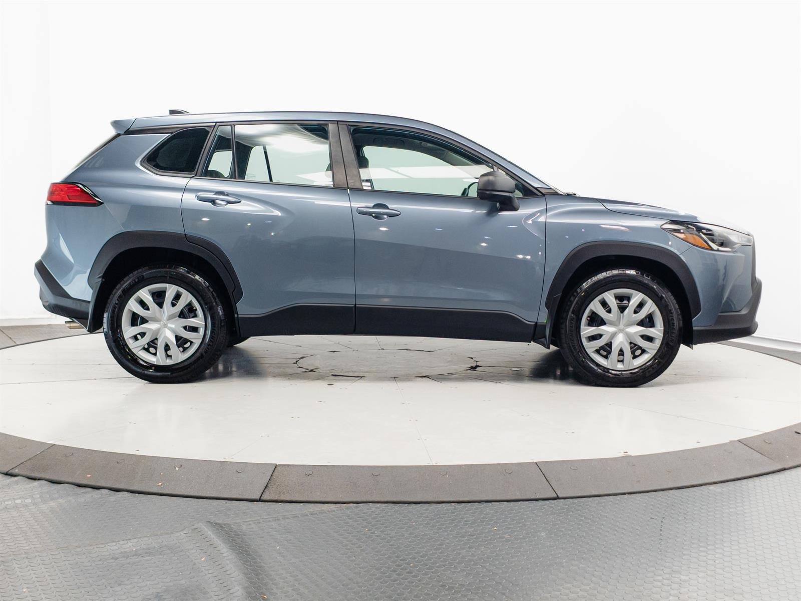Certified Used 2023  Toyota L image 12