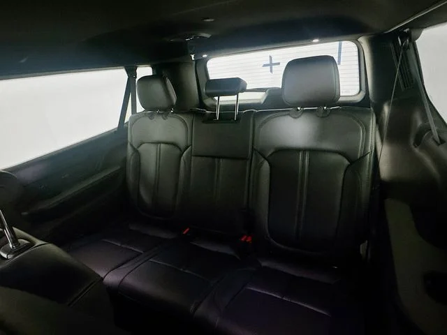 New 2026 Baltic-Gray Metallic Clear-Coat Exterior Paint Jeep Grand Wagoneer image 28