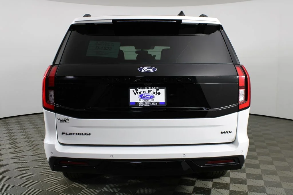 New 2027 Star White Metallic Tri-Coat Ford Platinum image 6