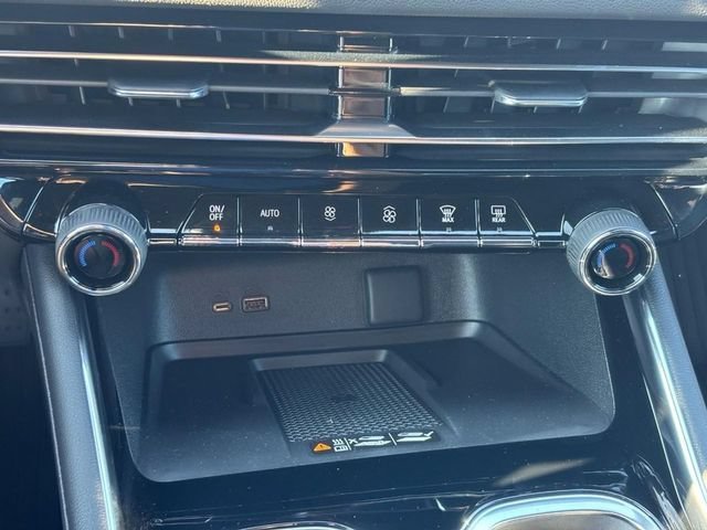 New 2027 Sterling Gray Metallic Chevrolet LT image 19