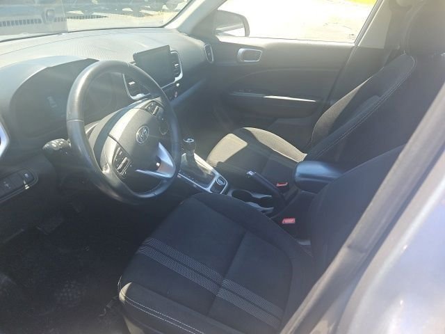 Used 2024 Silver Hyundai SEL image 7