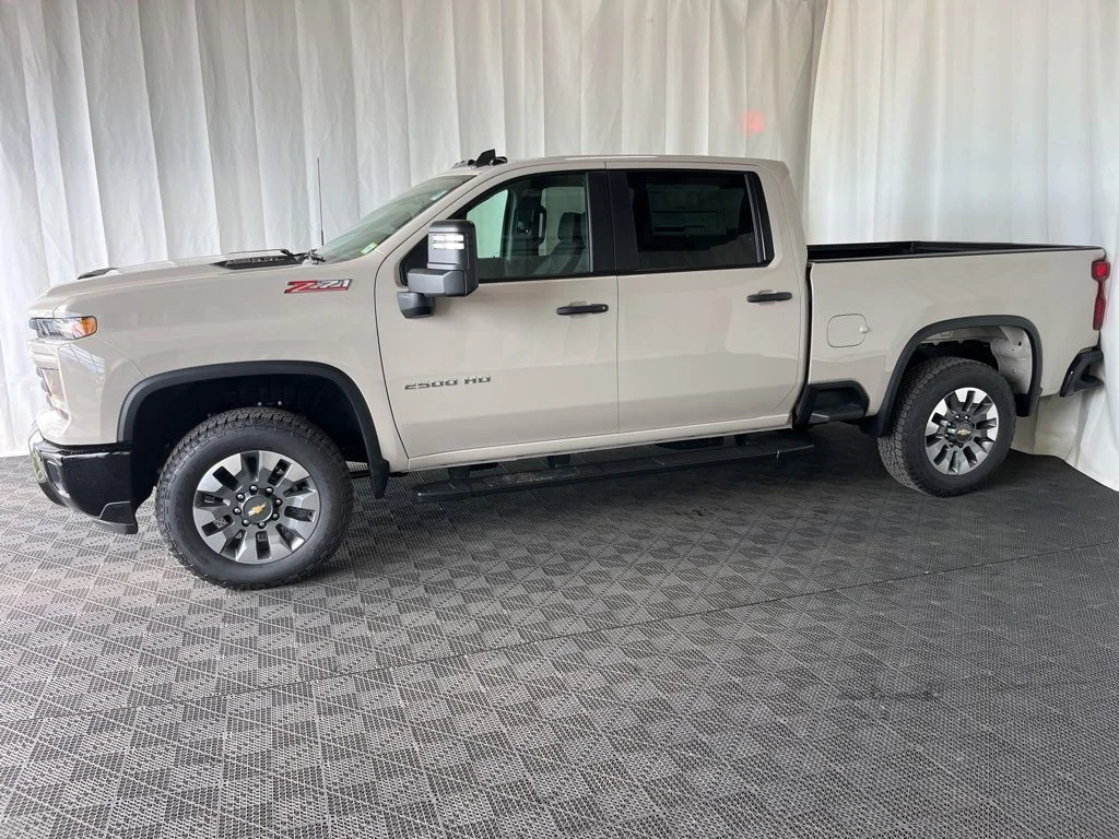 2026 Chevrolet Silverado 2500 HD Custom - Photo 23