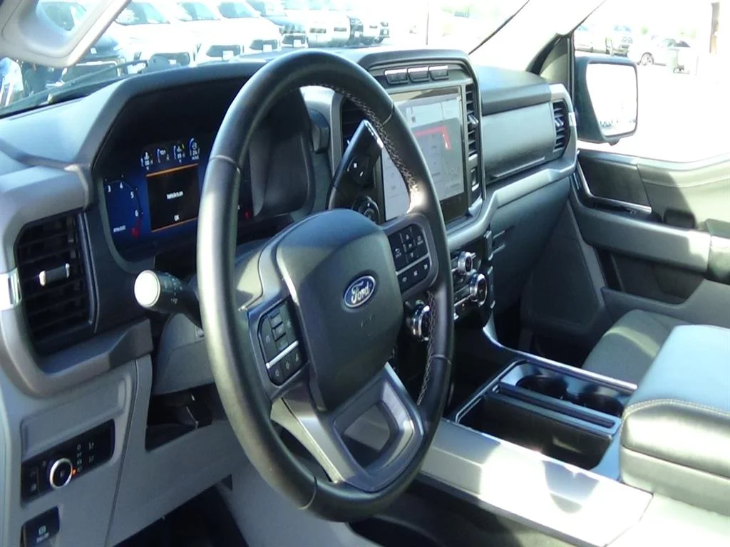 Certified Used 2024 Carbonized Gray M7 Ford XLT image 22