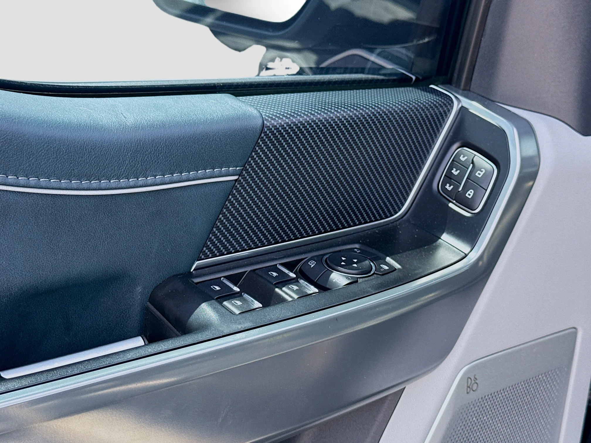 Used 2022 Blue Metallic Ford Limited image 21