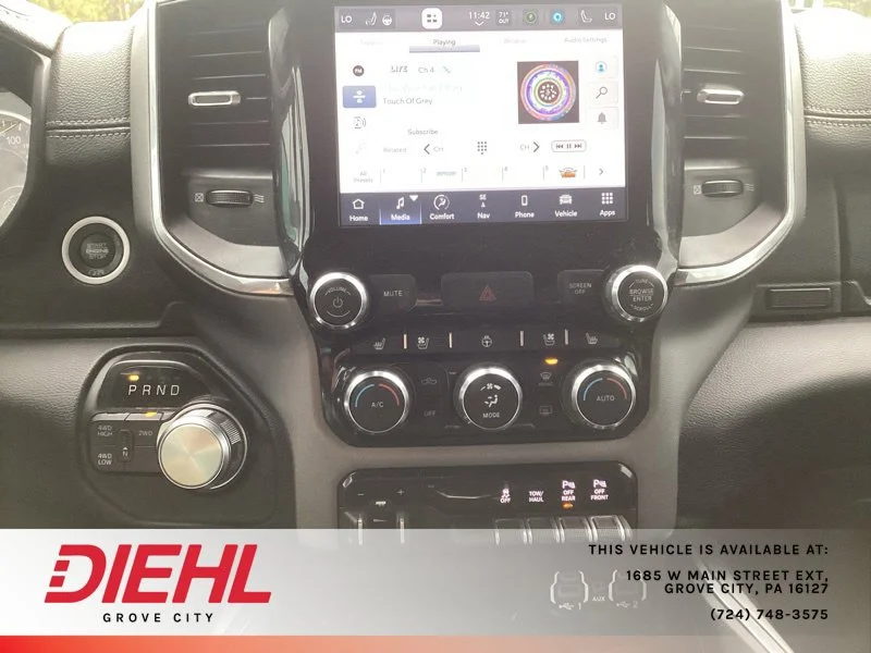 Used 2022 White Ram Laramie image 30