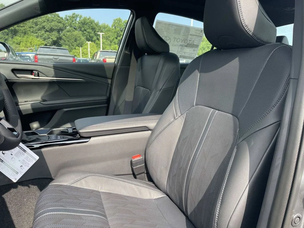 New 2026 Heavy Metal with Midnight Black Metallic roof Toyota XSE image 25