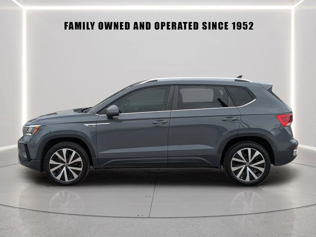 Certified Used 2023 Gray Volkswagen 1.5T SE image 3