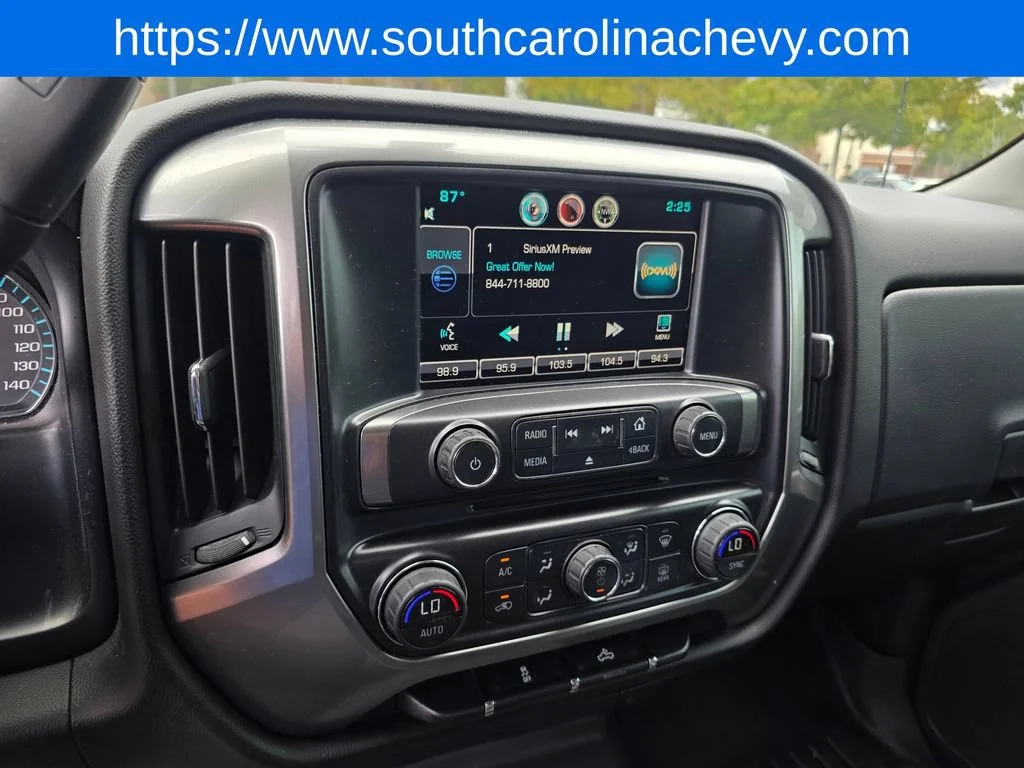 Used 2015 DEEP OCEAN BLUE METALLIC Chevrolet LT image 17