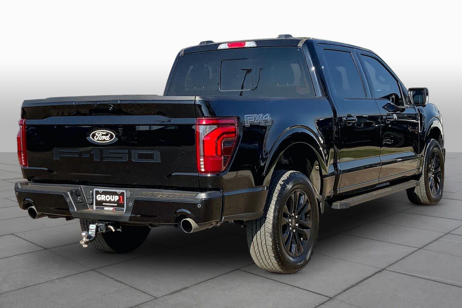 Used 2025 Agate Black Metallic Ford LARIAT image 13