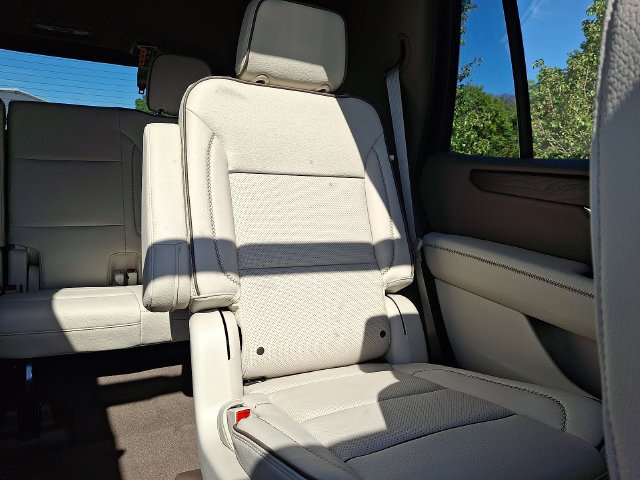 2026 GMC Yukon Denali - Photo 14