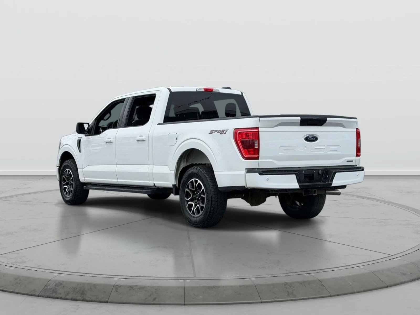 2023 Ford F-150 XLT - Photo 5